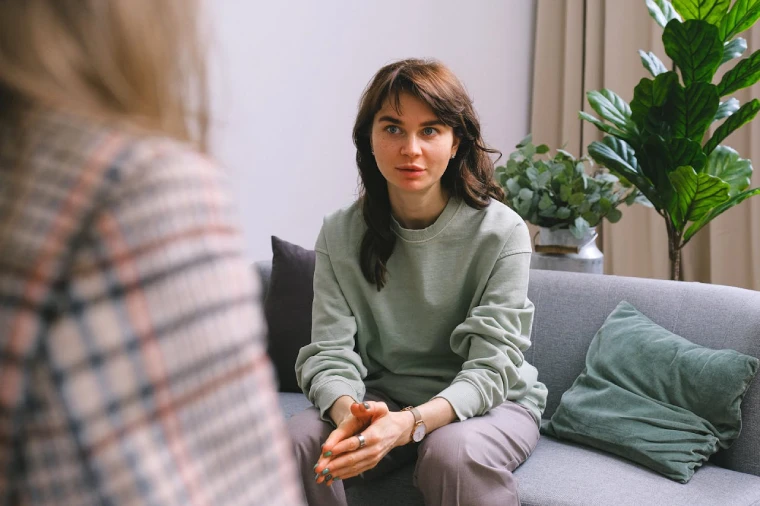 Woman in therapy with a Sydney Psychologist